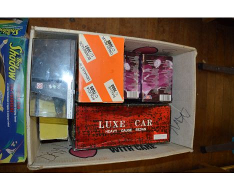 Good quantity of tinplate and diecast toys, including a Marx battery operated car. All boxed.