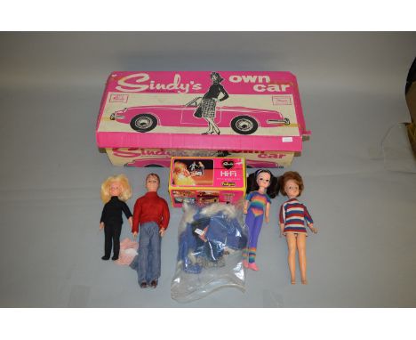 Quantity of Pedigree Sindy items: two Sindy dolls; Paul doll; Patch doll; small quantity of clothing; boxed Hi-Fi; boxed Sind