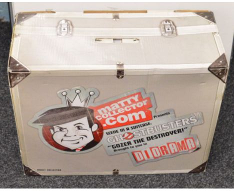 Mattel MattyCollector.com Ghostbusters Scene in a Suitcase Gozer the Destroyer Diorama. Boxed.