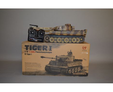 Military Affairs Tiger I 1:16 scale 2.4GHz Panzerkampfwagen VI Tiger I full metal early version. Boxed.