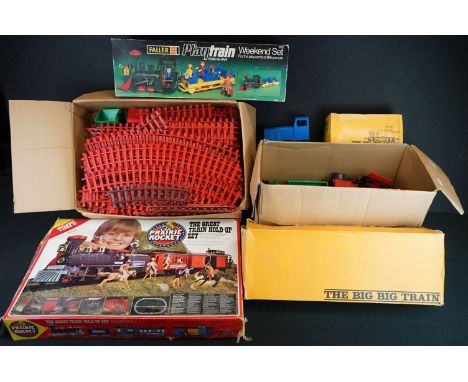 Quantity of O scale plastic model railway to include boxed Faller PlayTrain Weekend Set, boxed Big Big Train Signal Gantry, b