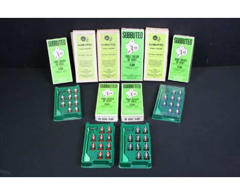 Subbuteo -&nbsp;&nbsp;8 Boxed and 4 Unboxed Subbuteo teams featuring HW, LW &amp; Zombies examples to include Arsenal, USA, B