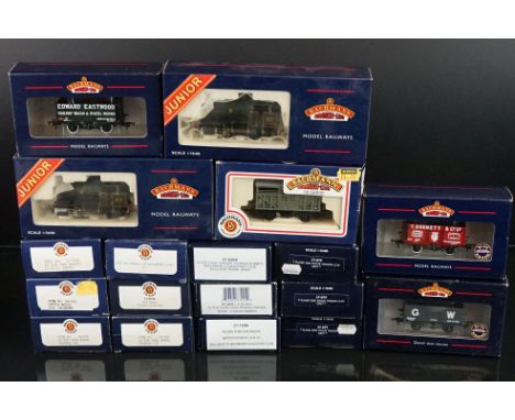 16 Boxed Bachmann OO gauge items of rolling stock featuring various wagons plus 2 x boxed Bachmann Junior OO gauge 30905 Juni