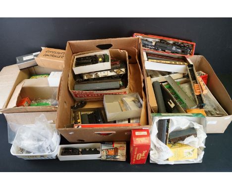 Quantity of OO gauge model railway accessories to include kit built locos &amp; rolling stock, spares, parts, trackside build