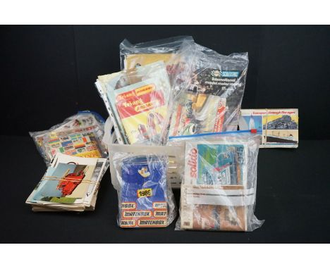 Large collection of vintage diecast model catalogues to include Matchobx, Corgi, Solido, Scalextric, Meccano, Hornby, Dinky e