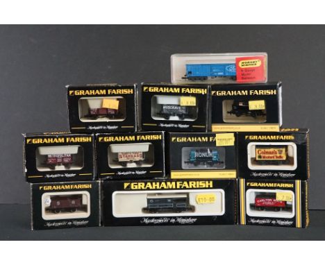 10 Boxed Graham Farish N gauge items of rolling stock to include 373657 14 Ton Tank Wagon Ronuk, 3104 Brake Van GWR, 2603 Cat
