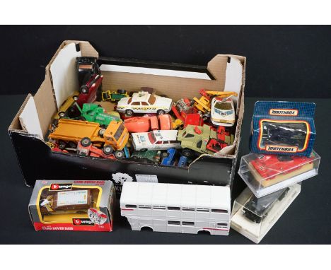 Collection of boxed &amp; unboxed play worn diecast models to include Matchbox, Solido, Corgi, Burago etc 