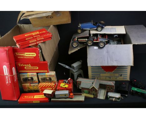 Quantity of OO gauge model railway to include various boxed Triang track, plastic trackside buiings, 4 x boxed &amp; built Ai
