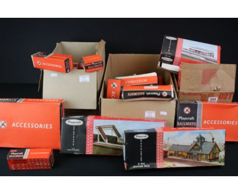 Large quantity of boxed Playcraft / Jouef model railway items to include PR831 12 V Tank Locomotive, R370 Station Bletchley, 