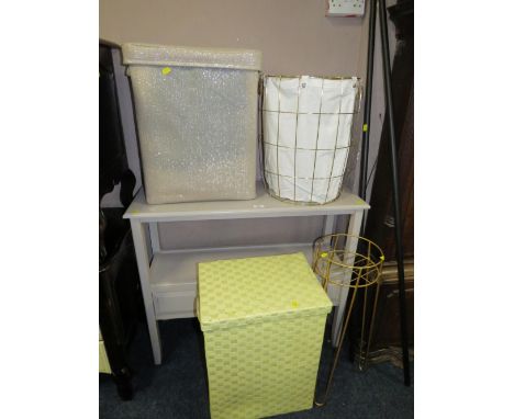 A MODERN HALL CONSOLE TABLE WITH THREE LINEN BASKETS AND A METAL STAND (5)