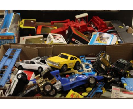 TWO TRAYS OF ASSORTED DIECAST TOYS TO INCLUDE BOXED CORGI, MATCHBOX ETC