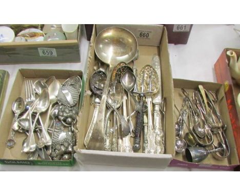 3 good trays of vintage cutlery.