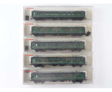 A group of FLEISCHMANN HO gauge British Outline passenger coaches in BR Southern Region green livery - VG in G boxes (5)