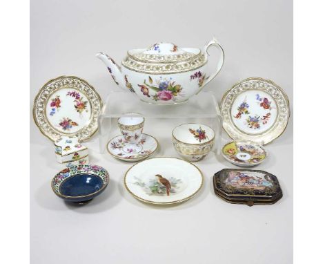 A Royal Worcester cabinet dish, circa 1913, finely painted with a Nightingale, by William Powell, 12cm diameter, together wit