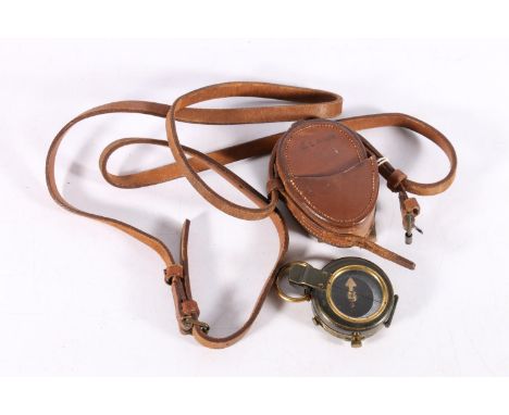 WWI era Short and Mason Ltd Vernier's Pattern VII directional compass number 16632 dated 1916 in leather case 