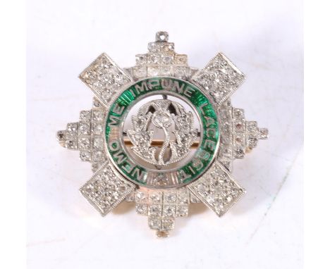Yellow and white metal Scottish military sweetheart brooch with green enamel band and NEMO ME IMPUNE LACESSIT motto, 6.8g gro