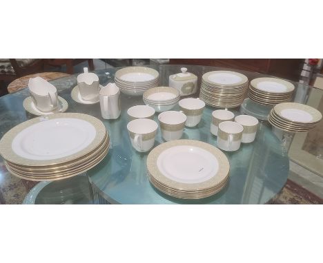 Royal Doulton 'Sonnet' pattern part dinner and tea service, 20th century, printed grey marks H5012, printed with arcaded pane