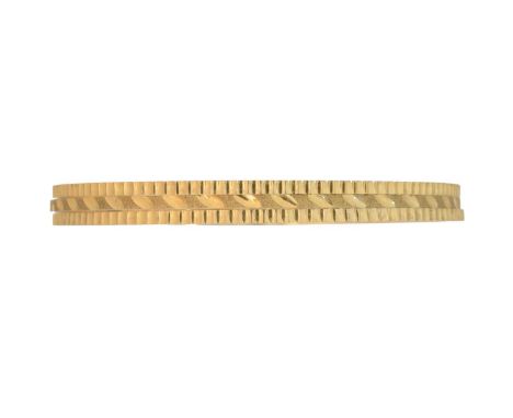 Three 9ct gold bangles, Three 9ct gold bangles, of grooved design, hallmarks for Birmingham, inner diameter 7cm, gross weight