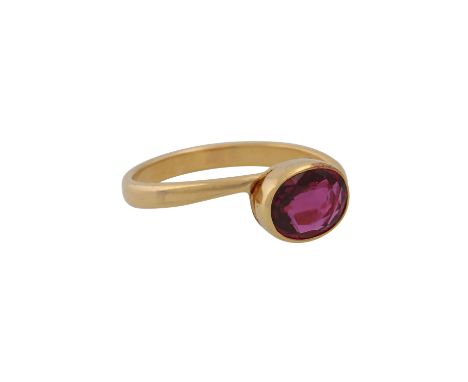 Ring mit Rubin ca. 1 ct, sehr klar, mit Wachstumsmerkmal u. Negativkristall a. d. Oberfläche, GG 18K, 2,9 gr, RW: 57, 2. Hälf