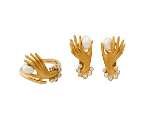 CARRERA Y CARRERA Set Ring und Ohrstecker, Zuchtperlen, Brillanten zus. ca. 0,15 ct, gute Farbe u. Reinheit, , GG 18K, 13,2 g