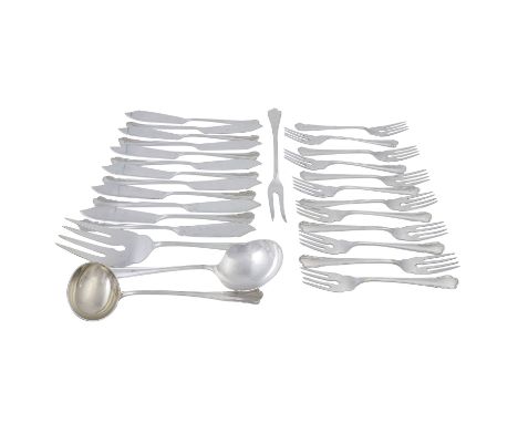WILKENS Fischbesteck f. 12 Personen 'Chippendale', 800 Silber, 20. Jhd. 12 Fischgabeln,12 Fischmesser und 4 Vorlegeteile. Alt