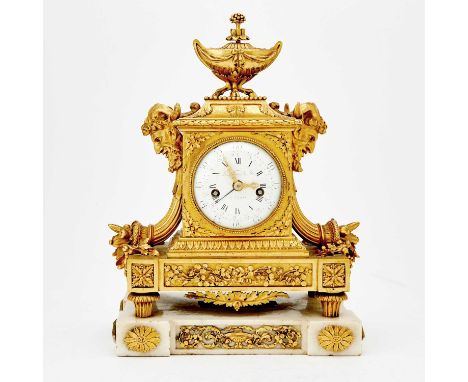 Last quarter 18th centuryThe white enamel dial with Roman and Arabic numerals and signed Le Nepveule / A Paris  within an orm