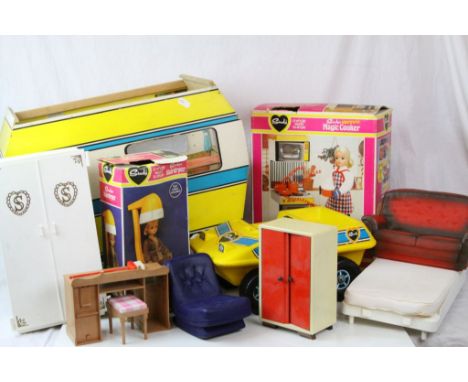 Collection of boxed and unboxed Sindy accessories to include Sand Buggy, Caravan, boxed Magic Cooker, Sofa, boxed Hairdryer e