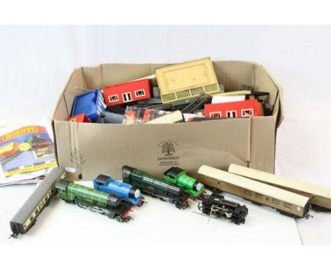 Collection of Hornby &amp; Triang model railway to include Thomas the Tank Engine, Percy and 2 x carriages, Hornby Princess V