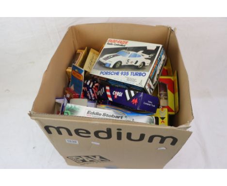 68 boxed diecast models to include 34 x Matchbox Models of Yesteryear, 6 x Shell, 7 x Lledo, 4 x Oxford, 13 x Corgi, Atlas Ed