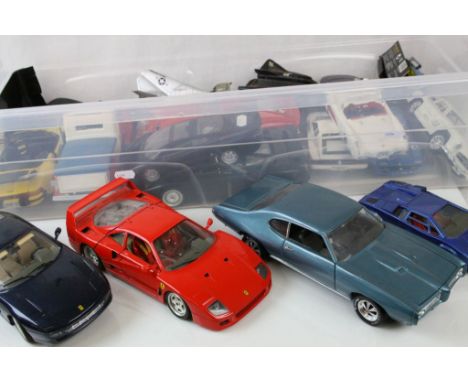 Collection of 18 unboxed diecast models to include 1:18 Burago 1987 Ferrari F40, 1:18 ERTL Dyersville Iowa USA, 1:24 Burago 1