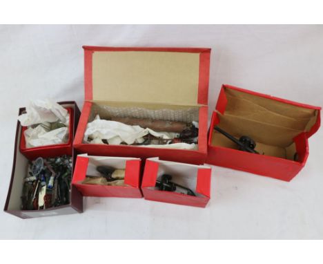 Collection of Britains military artillery to include 4.7 Naval Gun, 4.5" Howitzer and a Waterloo gun, to also include Vehicle