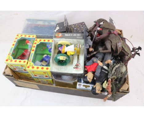 Group of Film/TV related collectables to include boxed Corgi Noddy in Toyland, DC Comics Batmobile, Golden Compass, Harry Pot