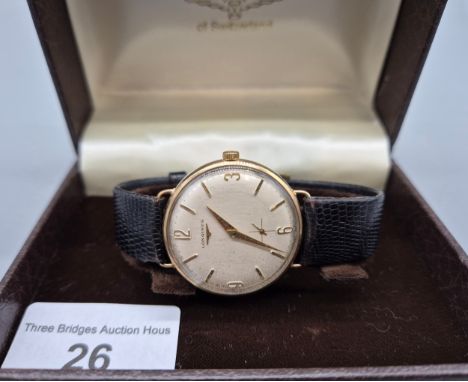 Vintage Boxed Gent's 9ct yellow gold cased Longines wrist watch. Comes with a leather strap- not original. 17 jewels. 1292299