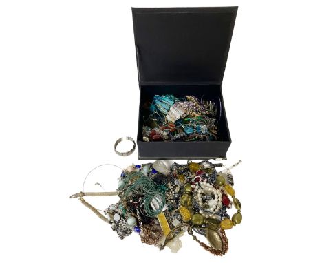 Silver bangle, necklace, ring and a collection of costume jewellery including beaded necklaces, brooches and earringsConditio