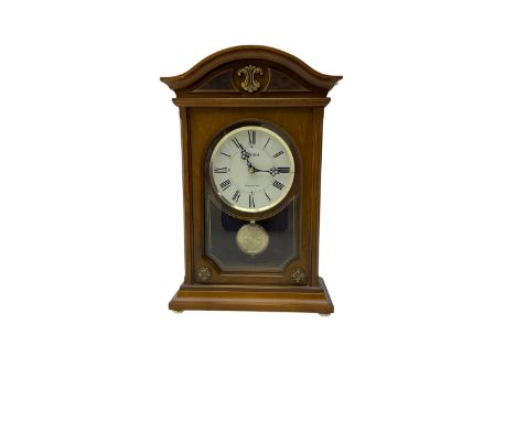 Battery operated quartz mantle clock