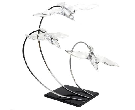 Limited edition Daum France crystal flying seagulls sculpture "Atlantique" comprising 3 flying seagulls on chrome stand, each