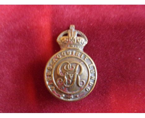 Royal Military College Officer-Cadets' Geo V Cap Badge (Gilding-metal), two lugs. K&amp;K: 1075