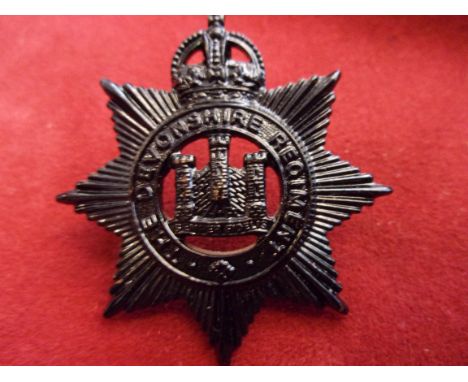 Devonshire Regiment 4th Battalion Territorials Cap Badge (Blackened-brass), two lugs. K&amp;K: 1709