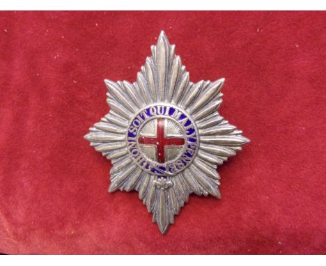 Coldstream Guards Officers Puggaree  Badge (Silver and enamel) St. George's Cross within the Royal Garter in enamel surmounte