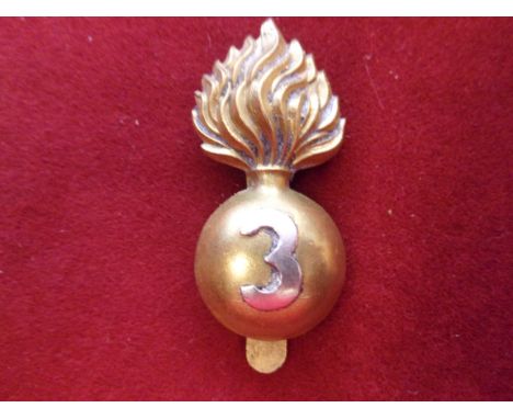 3rd City of London Volunteers WWI Cap Badge (Bi-metal), slider. K&amp;K: 1579