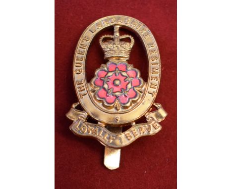Lancashire Regiment EIIR Cap Badge (Bi-metal and Enamel), slider with yellow backing. 