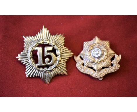 15th East Yorkshire Regt of Foot Glengarry Badge and Forage Cap Badge (Gilding-metal and Bi-metal), two lugs and slider. K&am