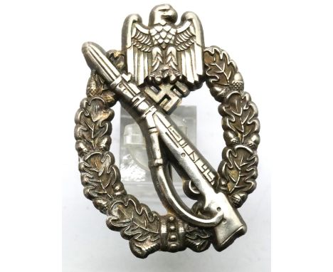 German WWII type Wehrmacht Infantry Assault award in silver. P&amp;P Group 1 (£14+VAT for the first lot and £1+VAT for subseq