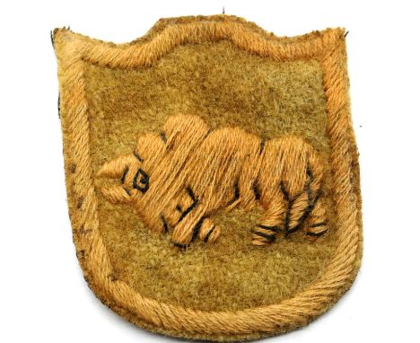 Polish WWII type embroidered cloth 1st Armoured Division patch. P&amp;P Group 1 (£14+VAT for the first lot and £1+VAT for sub