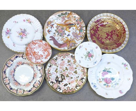 Eleven Royal Crown Derby cabinet plates and four tea plates