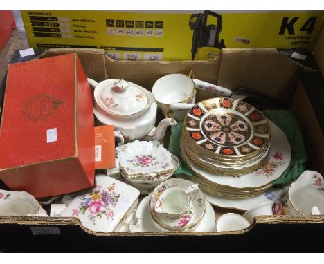 A collection of Royal Crown Derby Posie wares, tea and china wares including boxed items, along with Royal Crown Derby 1128 I