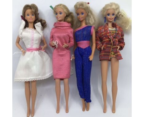 Barbie Case 1976 with Barbie & 3 Ginny Dolls