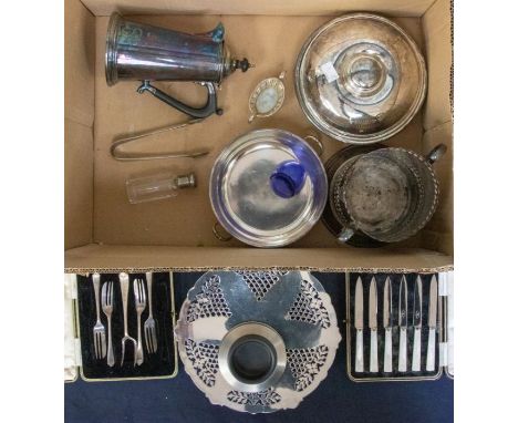 A quantity of silver plates, EPNS &amp; EP to include: Edwardian bottle holder, stamped to base; Queen Anne style tapering ho