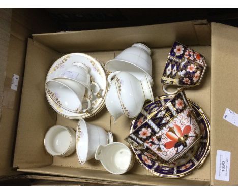 A collection of ceramics to include: A Royal Worcester part coffee service to include 3 cups, 4 saucers, sugar bowl (hairline