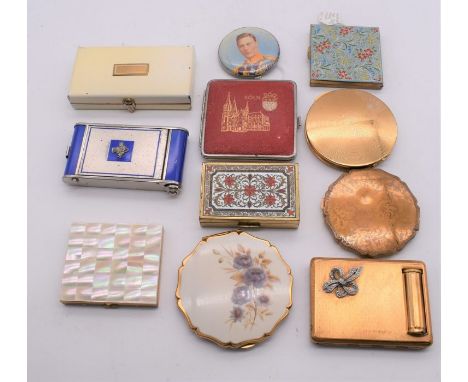 A collection of Vintage compacts to include: Art Deco cream necessaire, fitted interior; another Chrome, blue and diamante ex